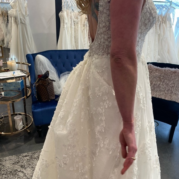 Martina Liana custom wedding dress, style 1325 - Picture 17 of 17